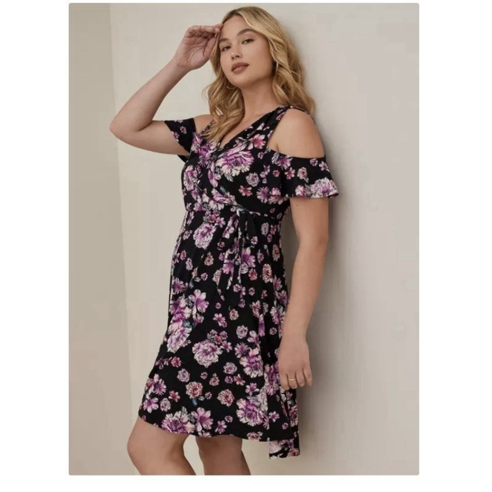 Torrid Black Purple Floral Studio Knit Cold Shoulder Wrap Dress Size 1X